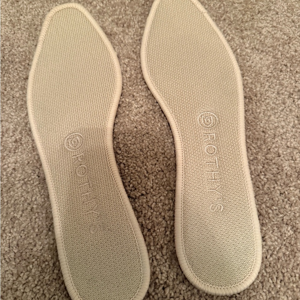 Rothy's Women's Beige Flats sz 8.5 - Picture 6 of 7